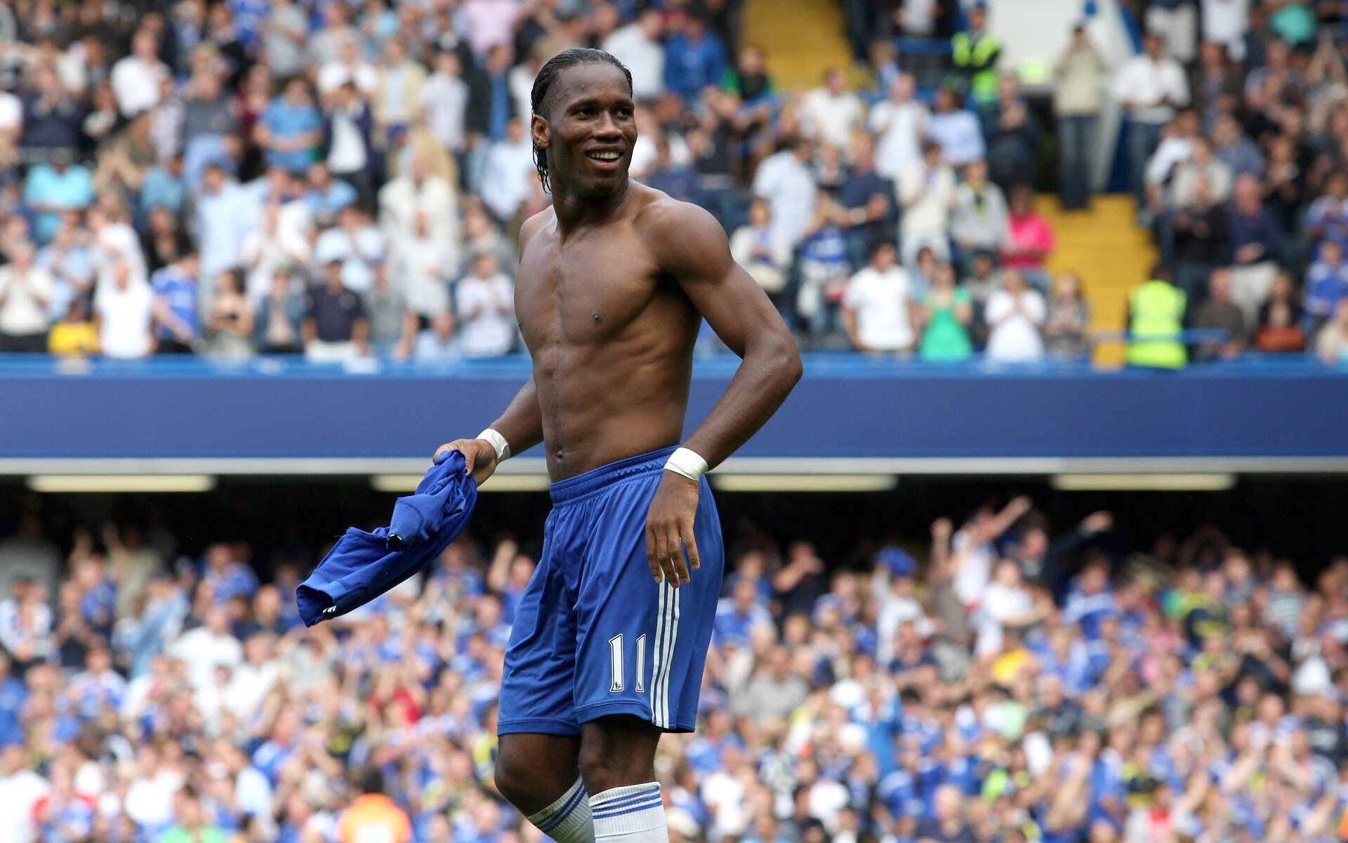 “广州队青训营吸引全国青少年足球爱好者”，广州足球青训中心