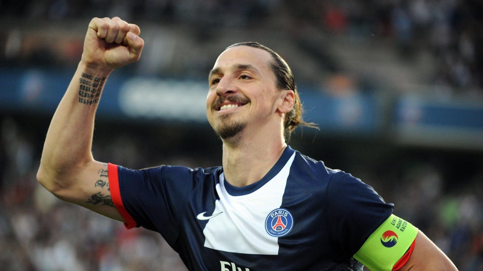 意甲球队公布了新的主场比赛球衣设计,2022赛季意甲球衣